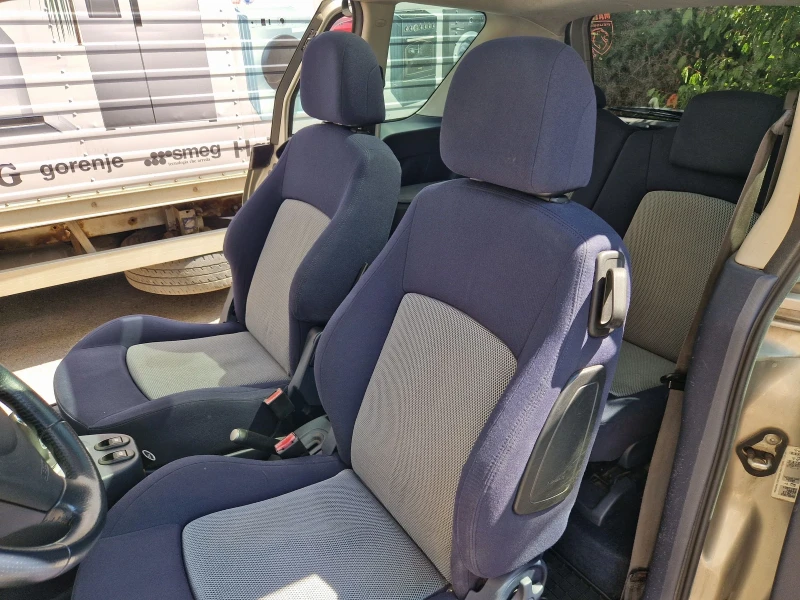 Peugeot 1007 1.6 i 16V (110 Hp), снимка 11 - Автомобили и джипове - 51309090