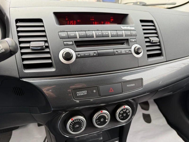 Mitsubishi Lancer 1.8i 143 к.с. , снимка 12 - Автомобили и джипове - 52661464