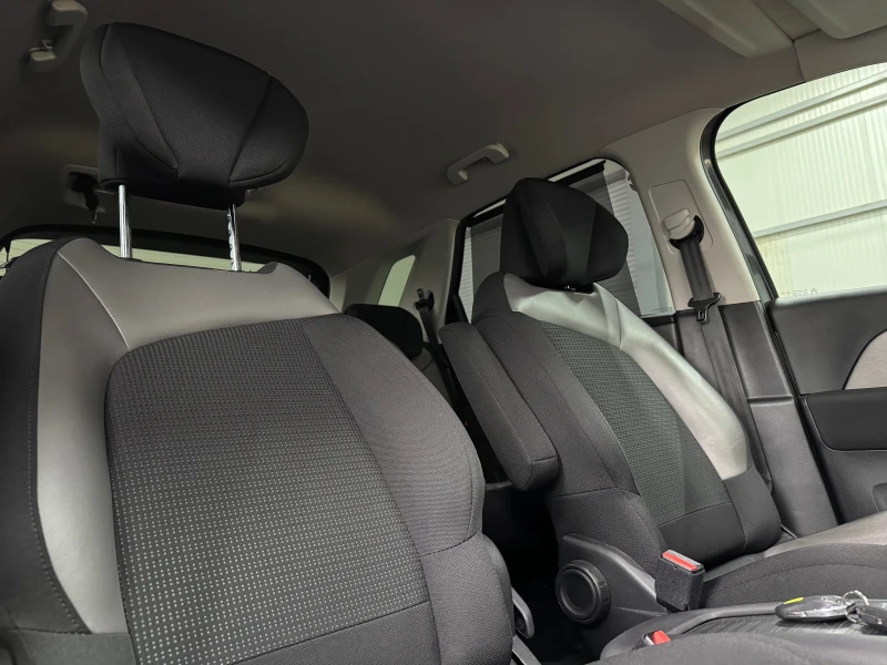Citroen C4 Picasso * 2.0e-HDI* Exclusive* Distr* Led* , снимка 13 - Автомобили и джипове - 52670012