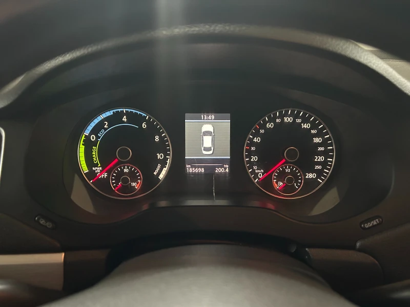 VW Jetta HYBRID, снимка 5 - Автомобили и джипове - 52728635