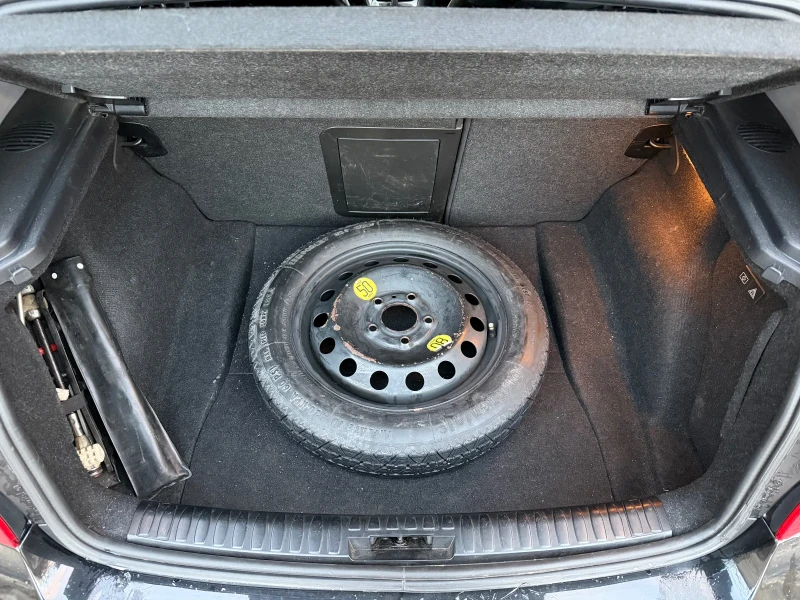 BMW 118  D, снимка 9 - Автомобили и джипове - 52945645