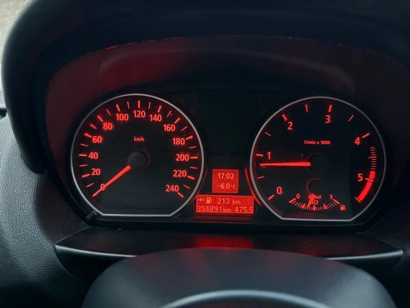 BMW 118  D, снимка 15 - Автомобили и джипове - 52945645