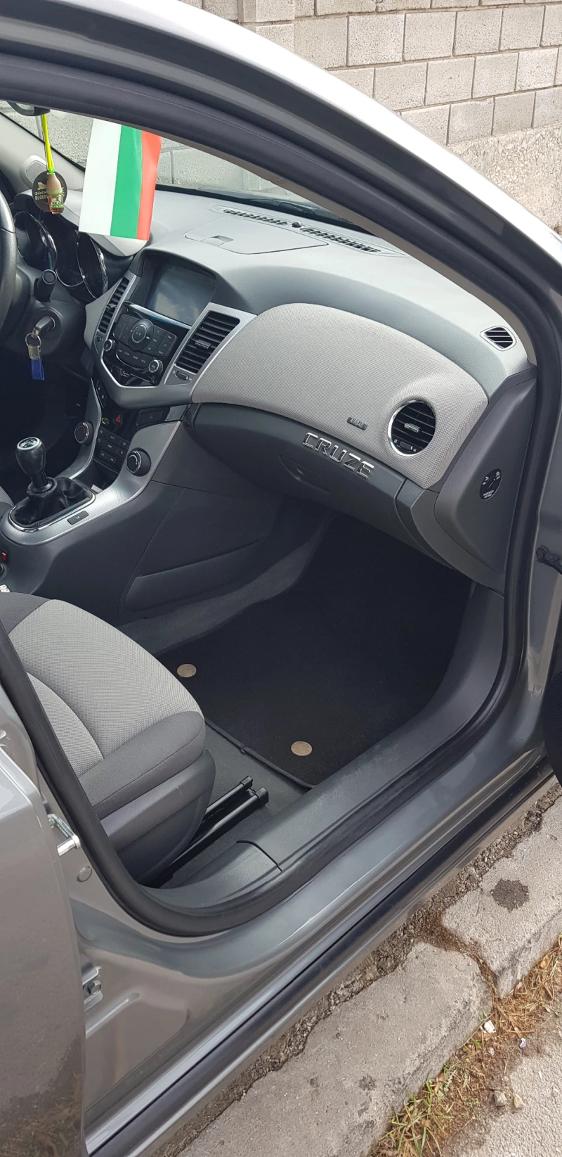 Chevrolet Cruze, снимка 7 - Автомобили и джипове - 53292443