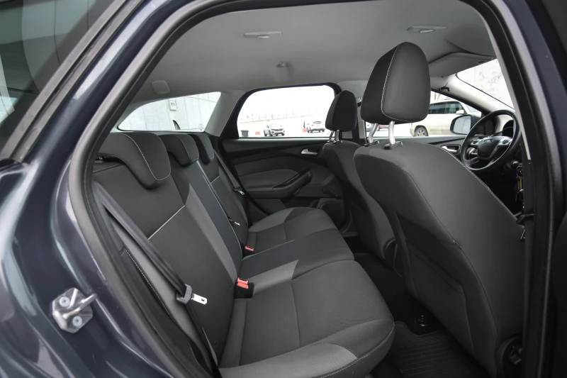 Ford Focus 1.6 TDCI, снимка 11 - Автомобили и джипове - 53355809