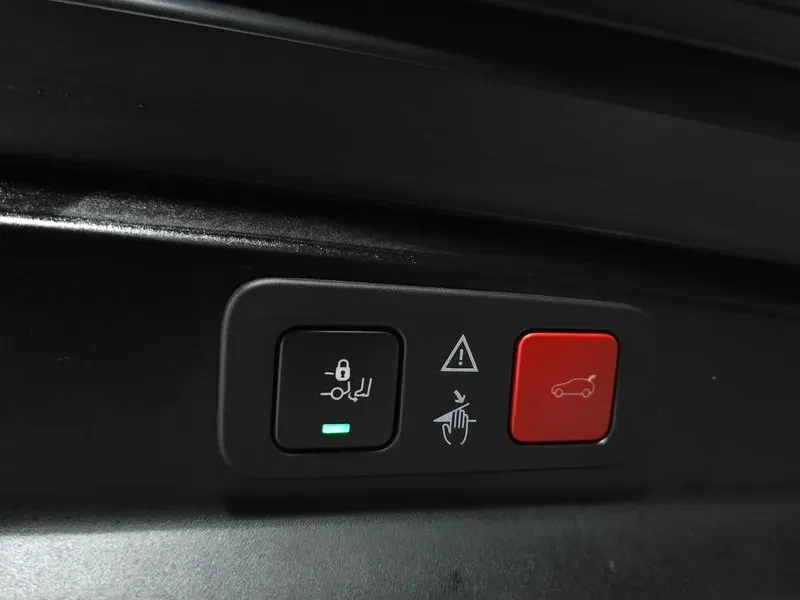 Peugeot 5008 1.6 Bluehdi Gt Line, снимка 16 - Автомобили и джипове - 55830725