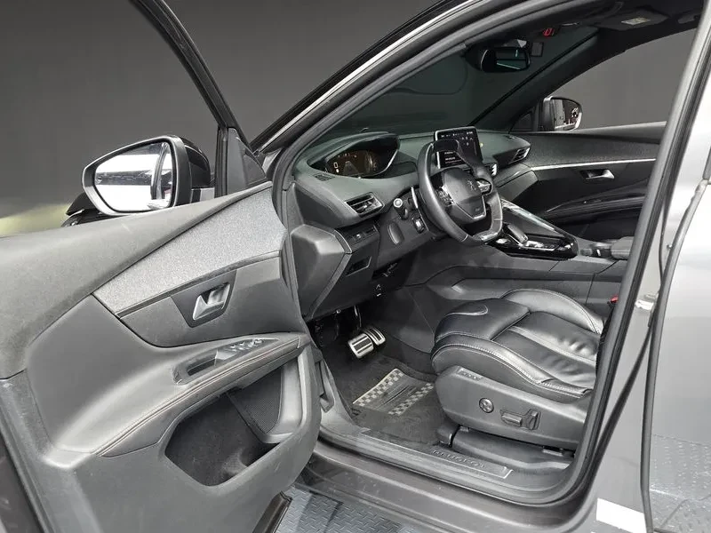Peugeot 5008 1.6 Bluehdi Gt Line, снимка 10 - Автомобили и джипове - 55830725