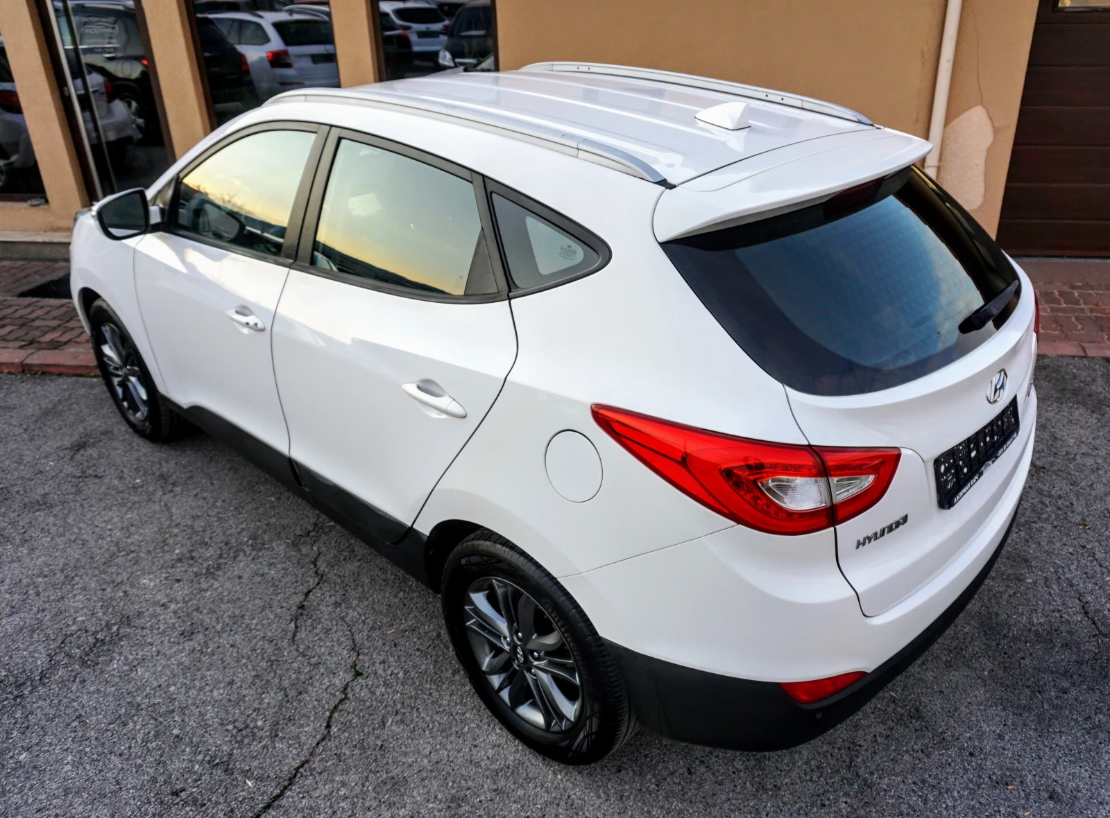 Hyundai IX35 1.7 CRDI XSPOSSIBLE - изображение 4