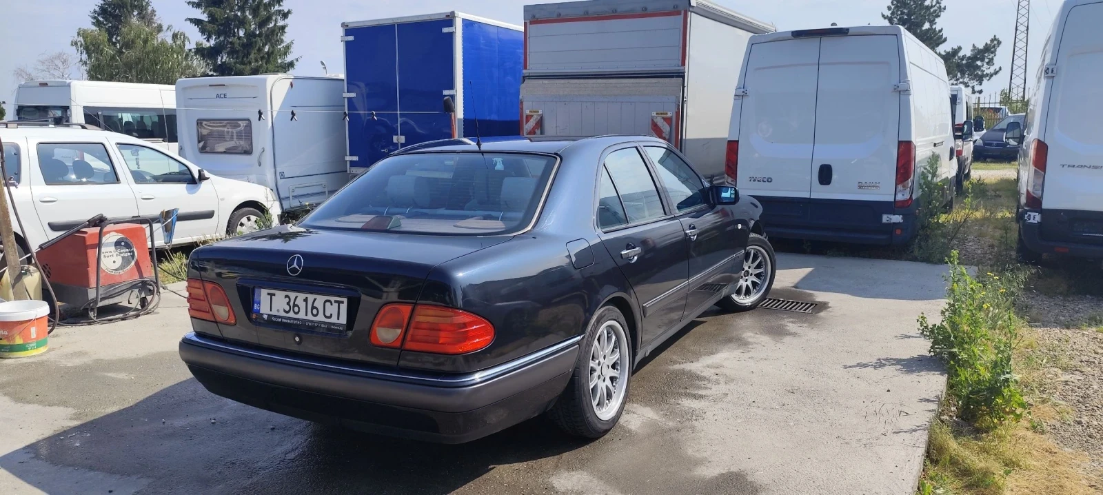 Mercedes-Benz E 200  Бензин  - изображение 5