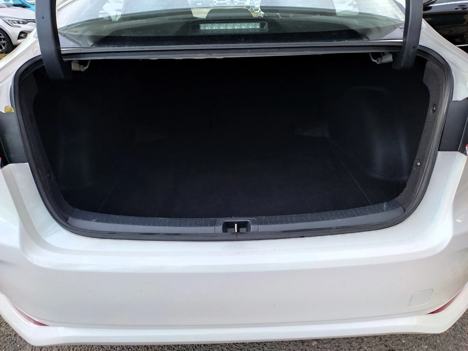 Toyota Corolla 1.8 Hybrid Business | Mobile.bg   14