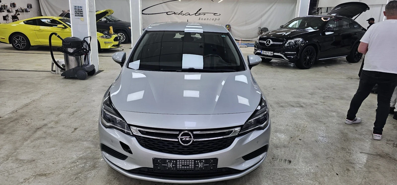 Opel Astra 1.6CDTI Navi камера Холандия  лизинг  - изображение 9