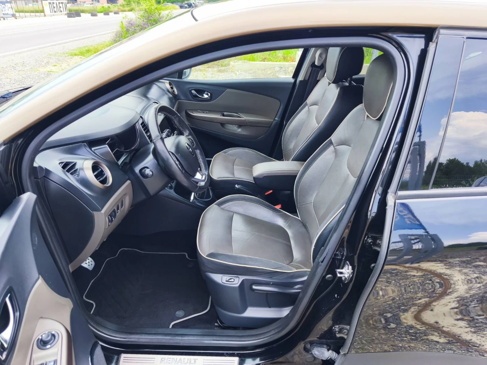 Renault Captur 1.5dci Iconic - изображение 10