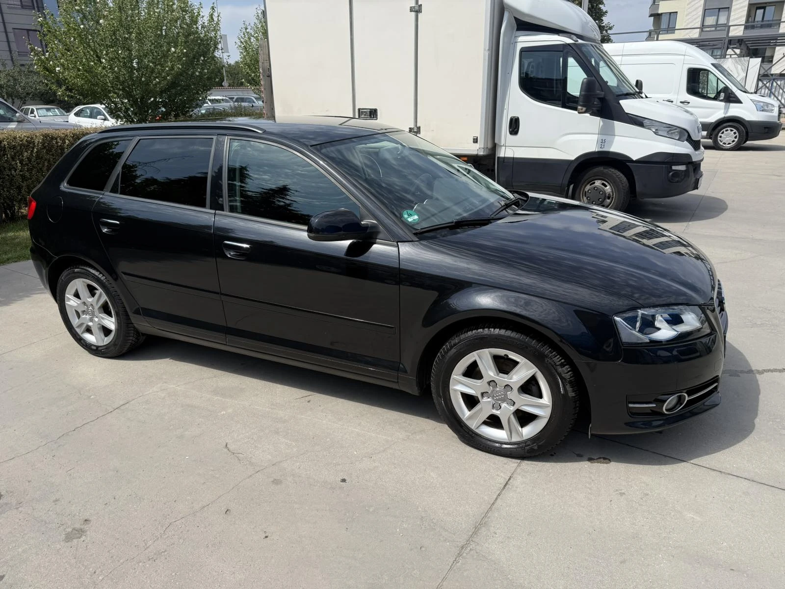 Audi A3 Sportback - изображение 2