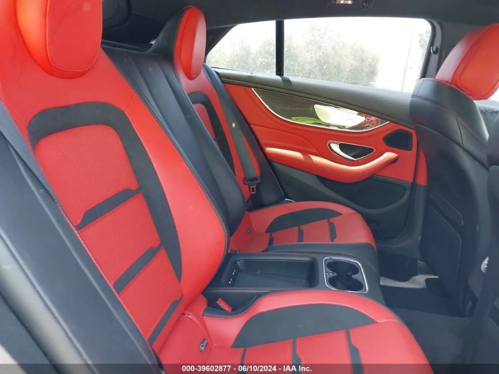 Mercedes-Benz AMG GT 53* CARFAX * БЕЗ ПЪРВОНАЧАЛНА ВНОСКА - изображение 8