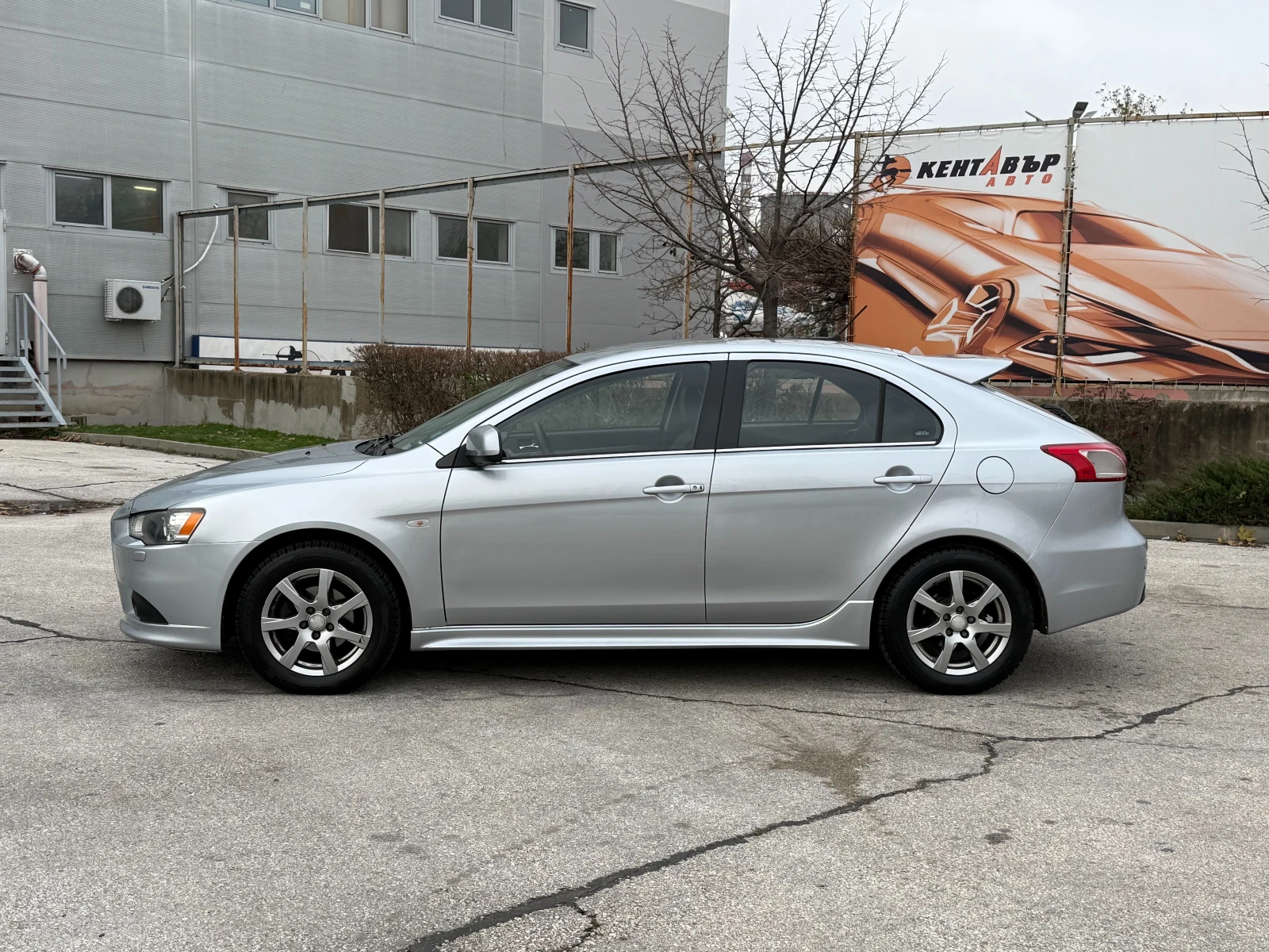 Mitsubishi Lancer 1.8i 143 к.с.  - изображение 2