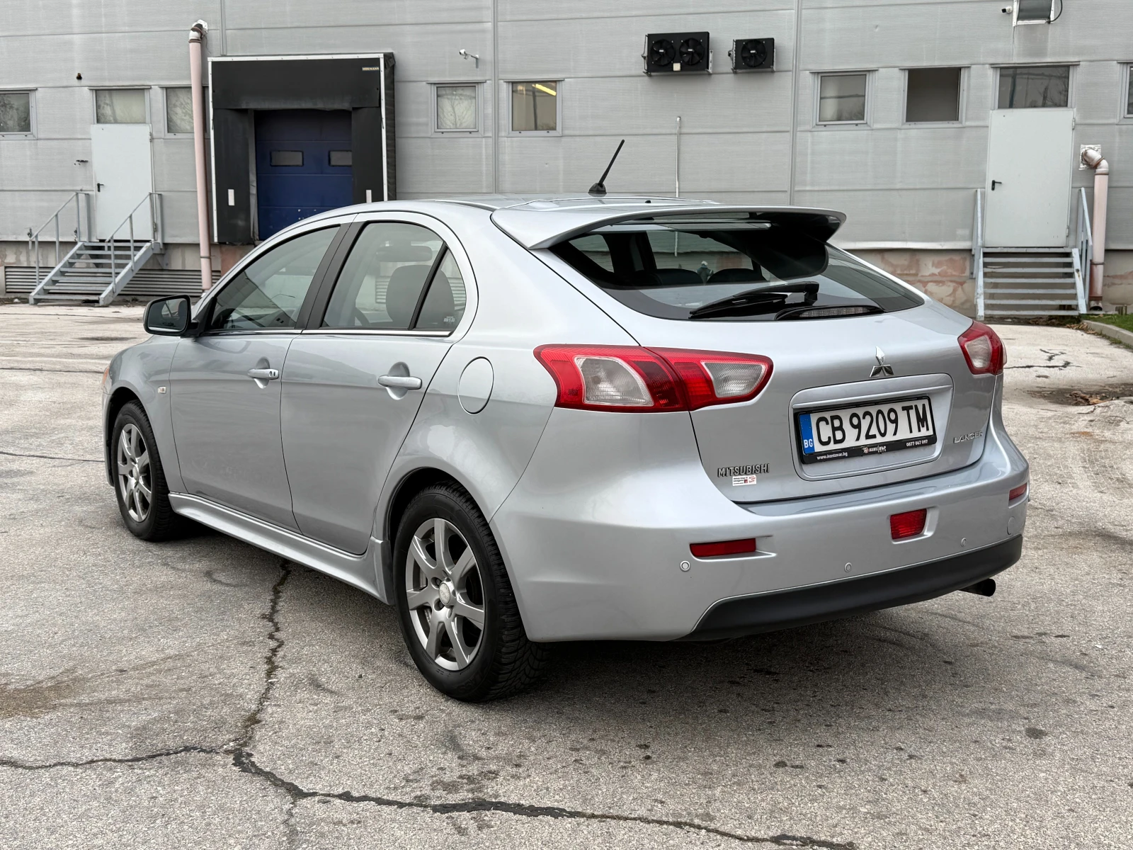 Mitsubishi Lancer 1.8i 143 к.с.  - изображение 3