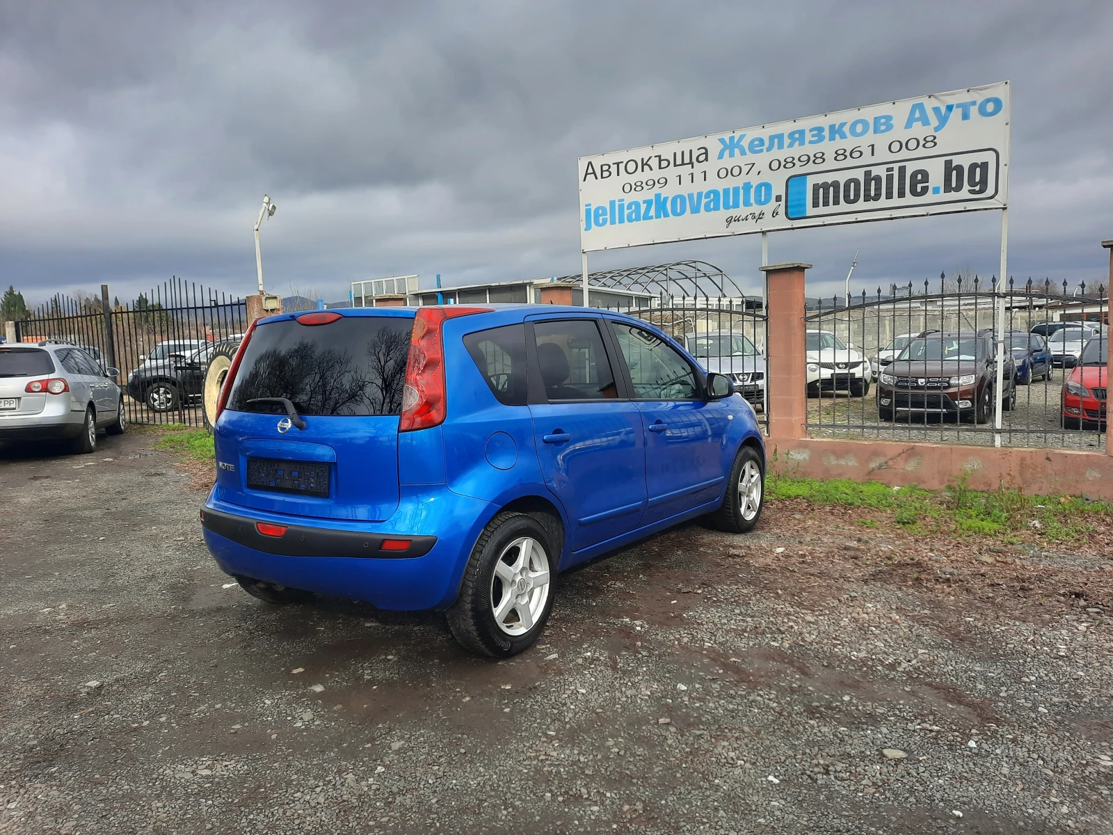 Nissan Note 1.6i - изображение 4