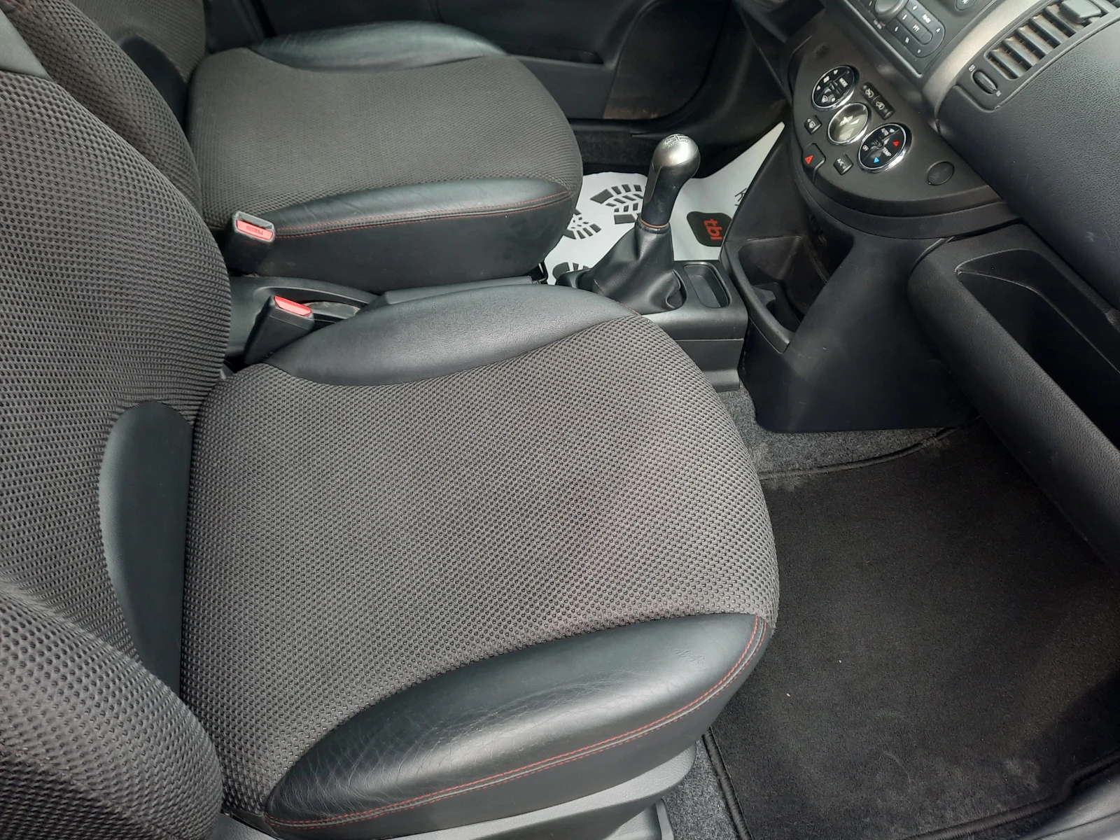 Nissan Note 1.6i - изображение 10