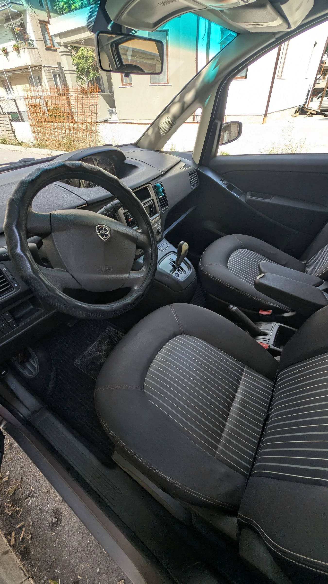 Lancia Musa 1.3 multijet diesel 90k.c., снимка 5 - Автомобили и джипове - 53750602