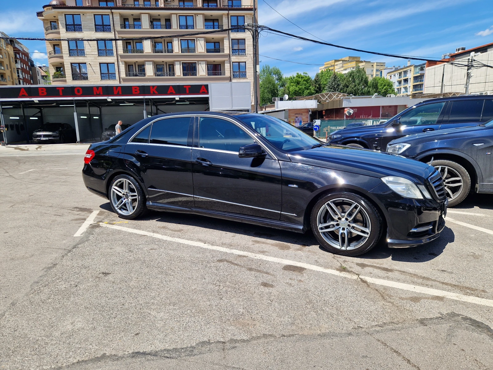 Mercedes-Benz E 300, снимка 11 - Автомобили и джипове - 53846216