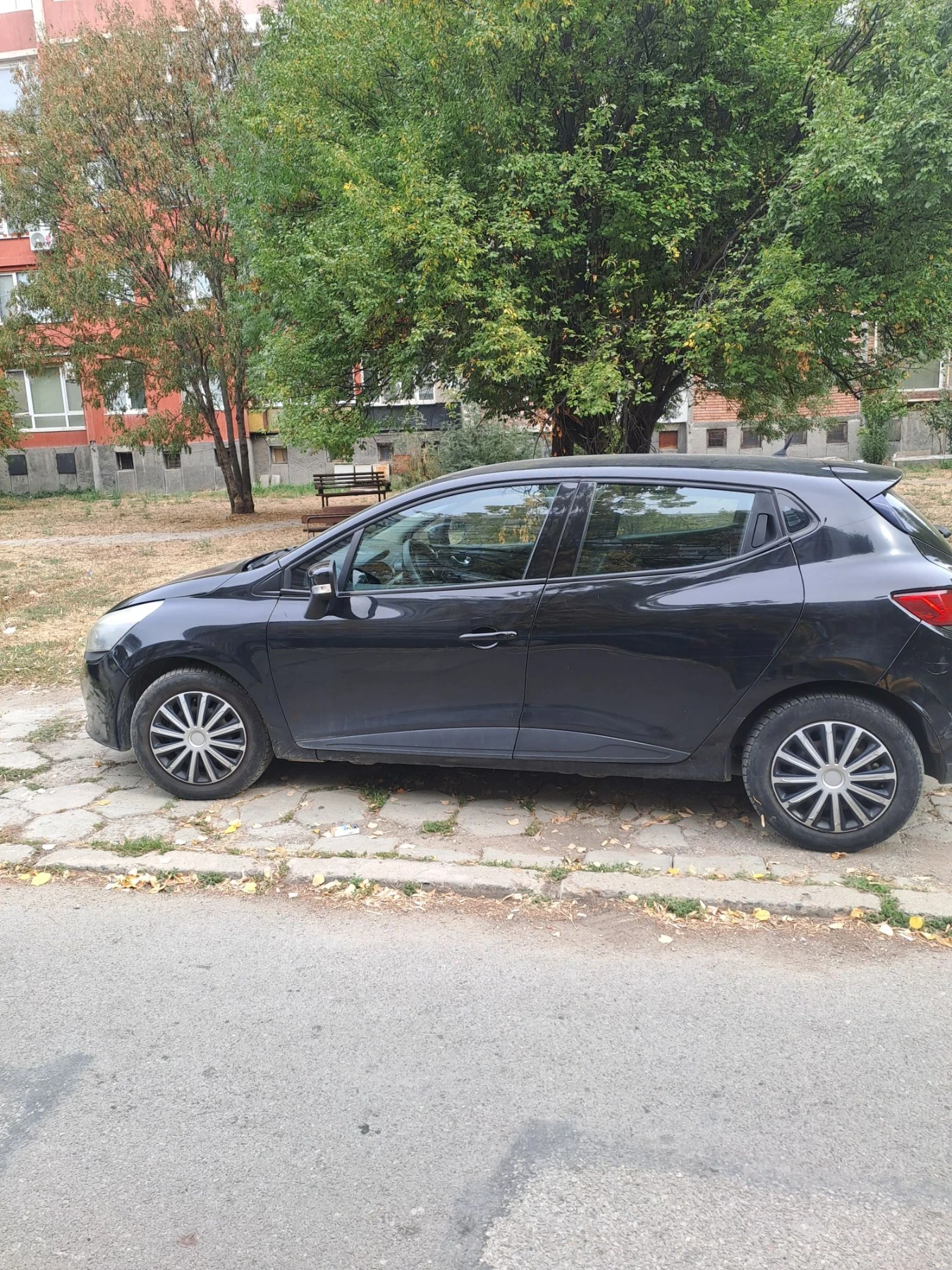 Renault Clio Лек, снимка 15 - Автомобили и джипове - 54379807
