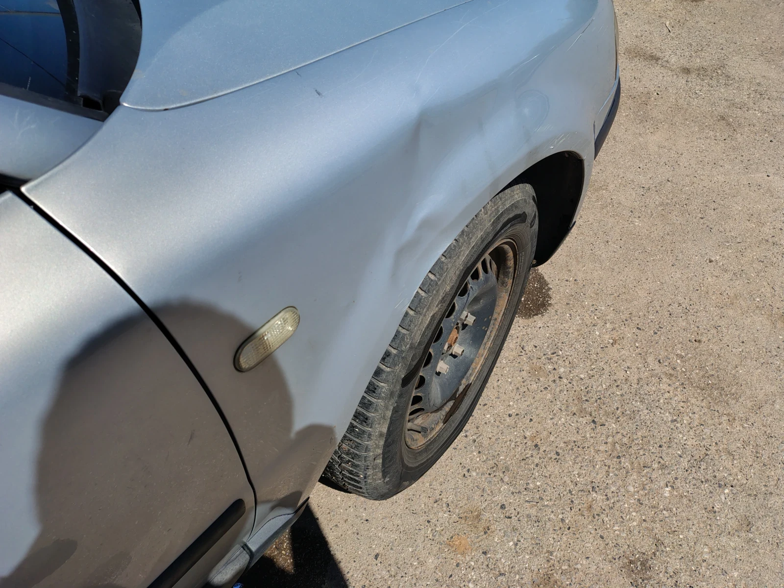 VW Passat 1.8, снимка 5 - Автомобили и джипове - 54319348