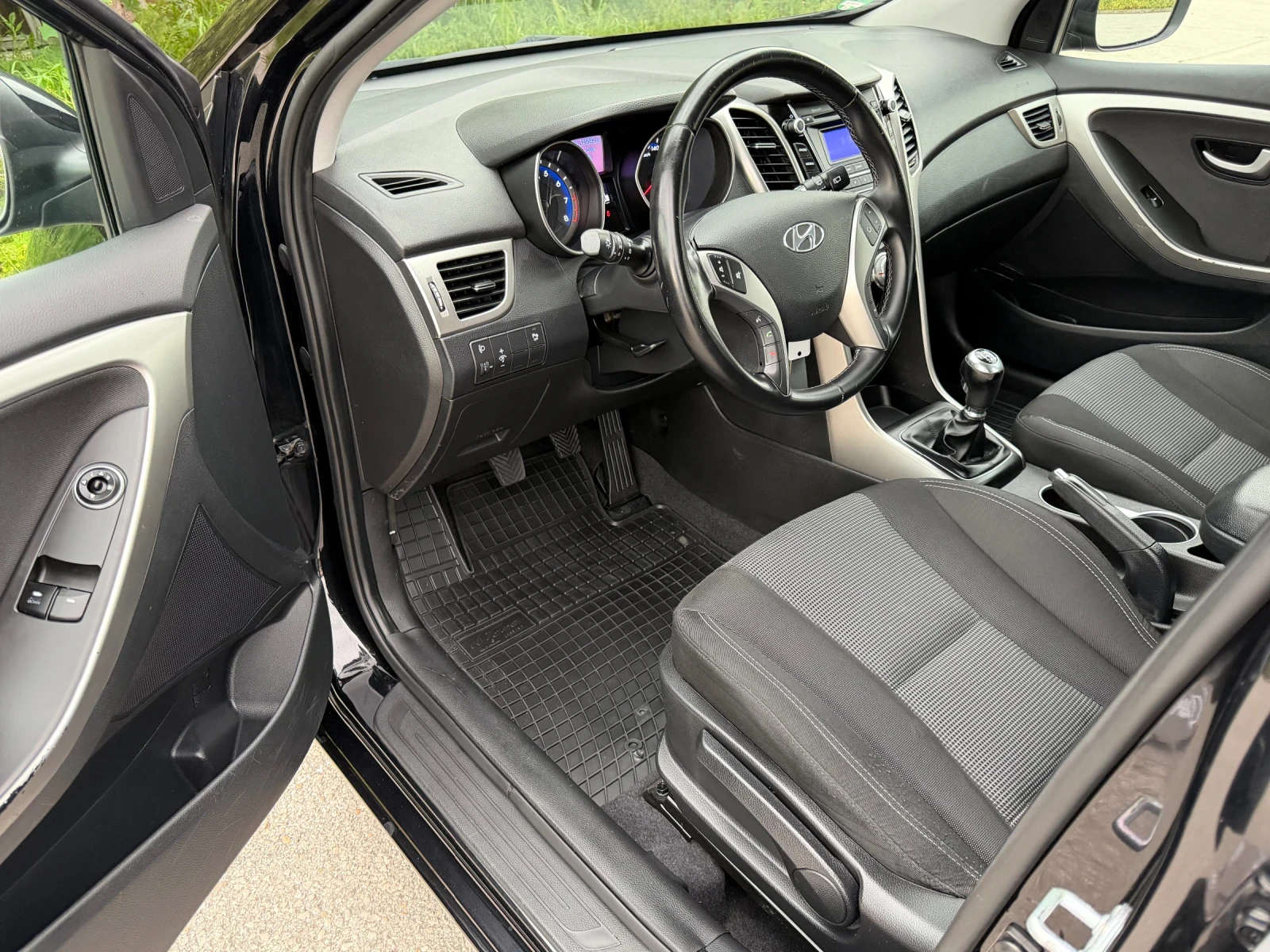 Hyundai I30 1.4i 100к.с. ГЕРМАНИЯ ЕВРО5, снимка 11 - Автомобили и джипове - 54404843