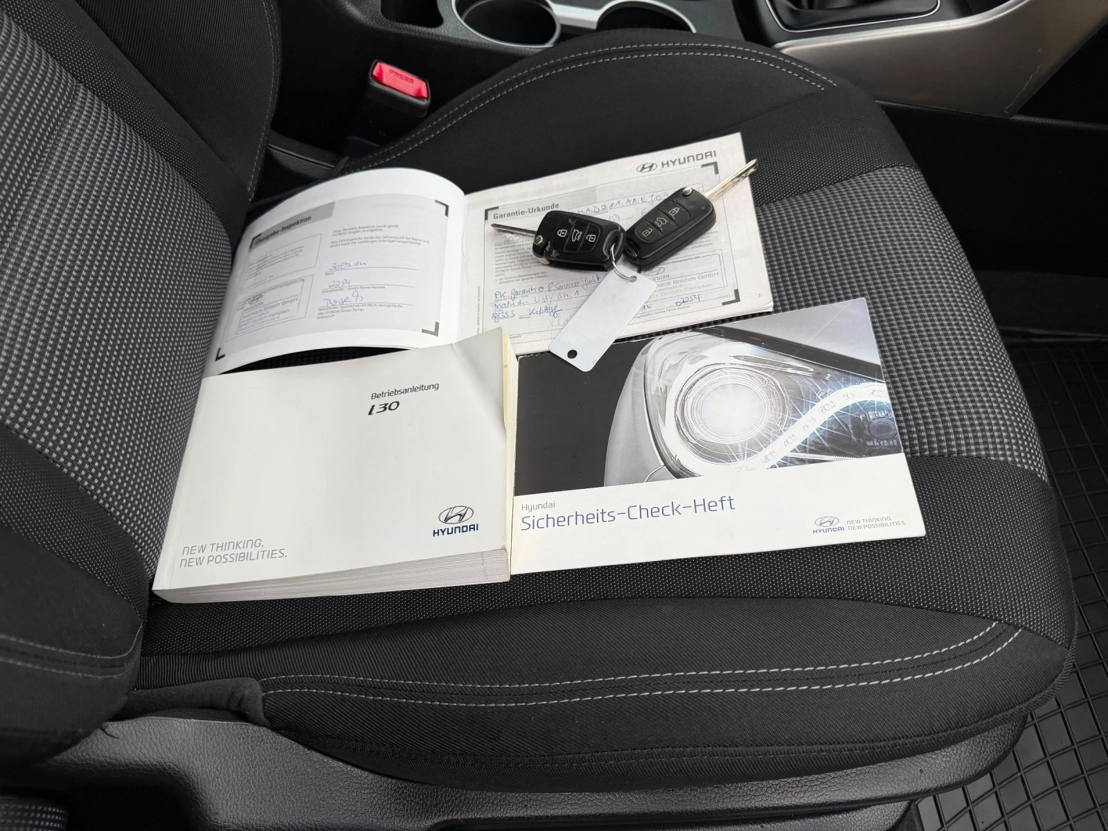 Hyundai I30 1.4i 100к.с. ГЕРМАНИЯ ЕВРО5, снимка 16 - Автомобили и джипове - 54404843