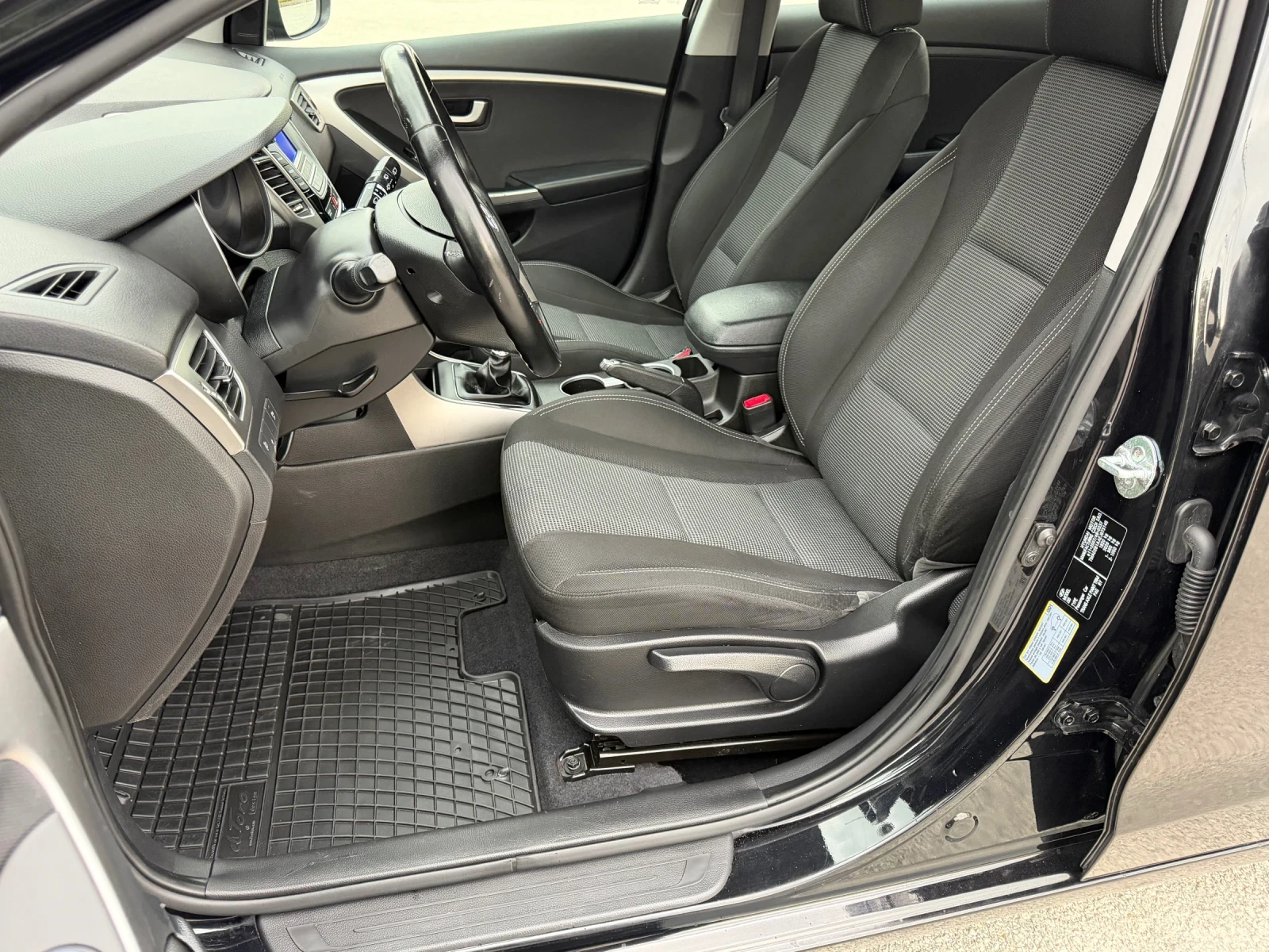 Hyundai I30 1.4i 100к.с. ГЕРМАНИЯ ЕВРО5, снимка 12 - Автомобили и джипове - 54404843
