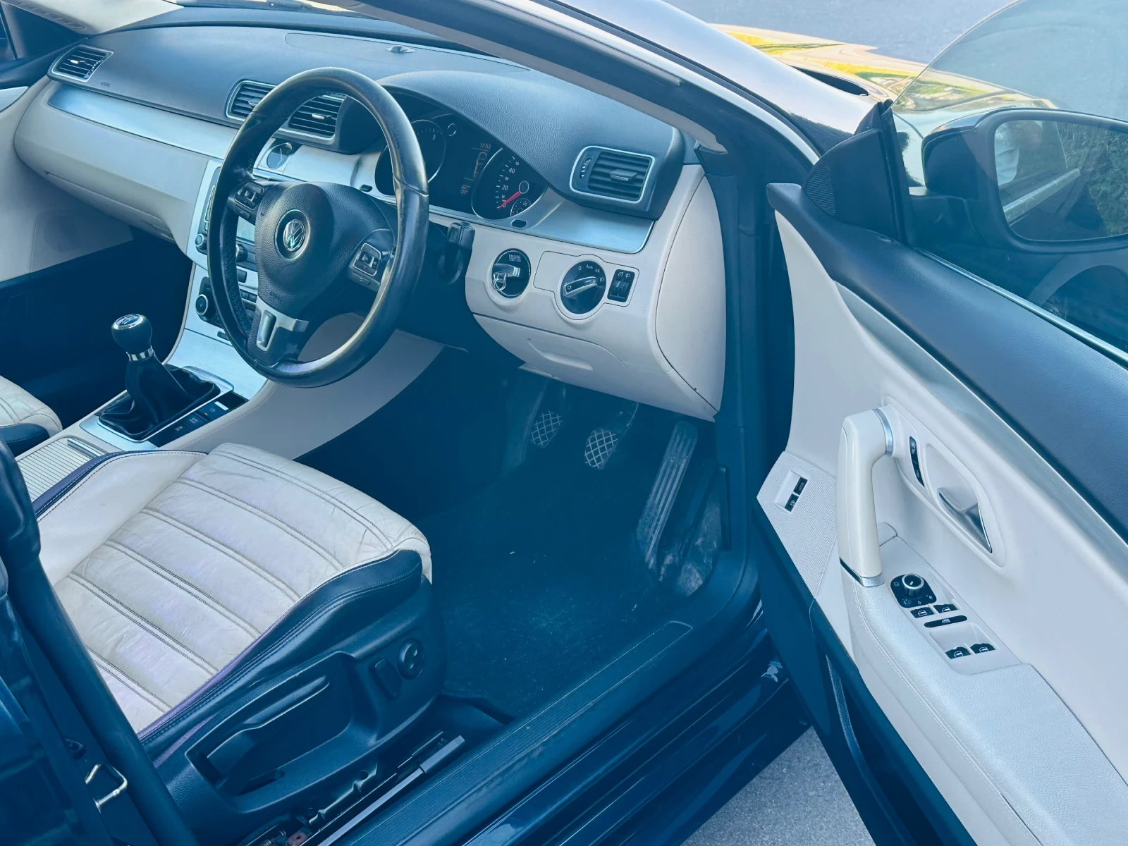 VW CC 2.0TDI, снимка 10 - Автомобили и джипове - 55207655