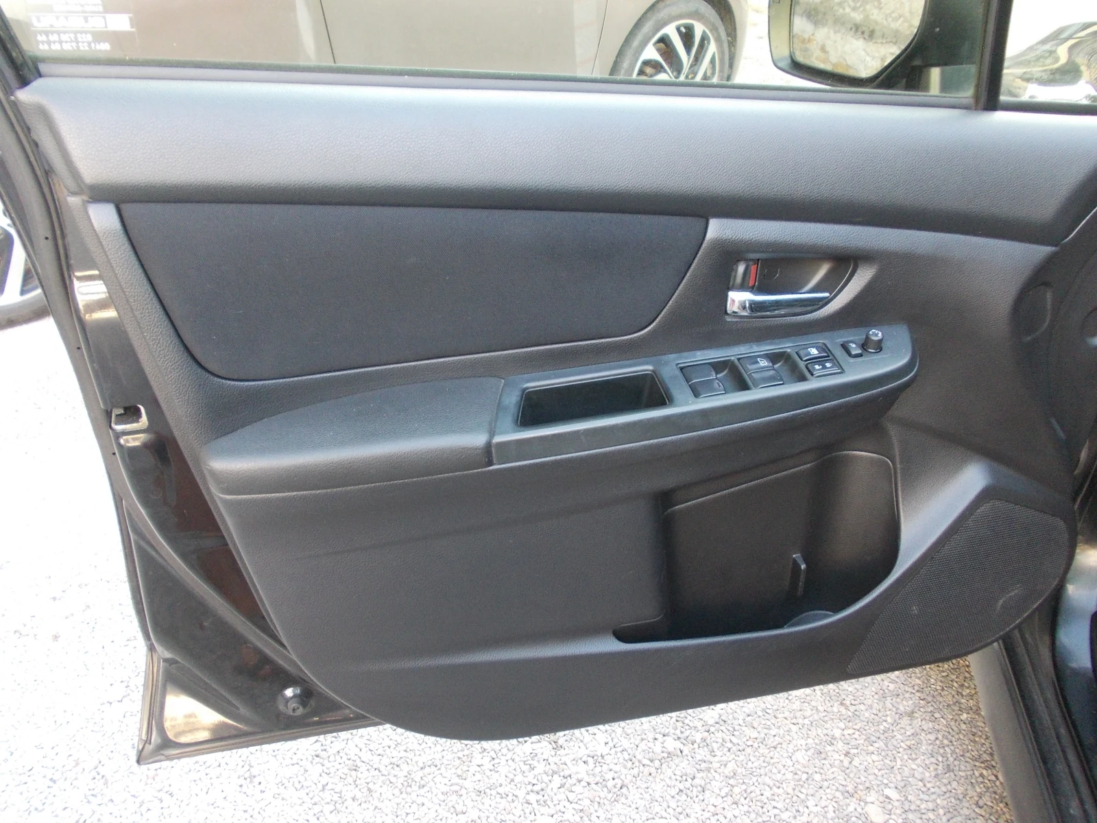 Subaru XV 1.6-4x4-клима, снимка 7 - Автомобили и джипове - 55589605
