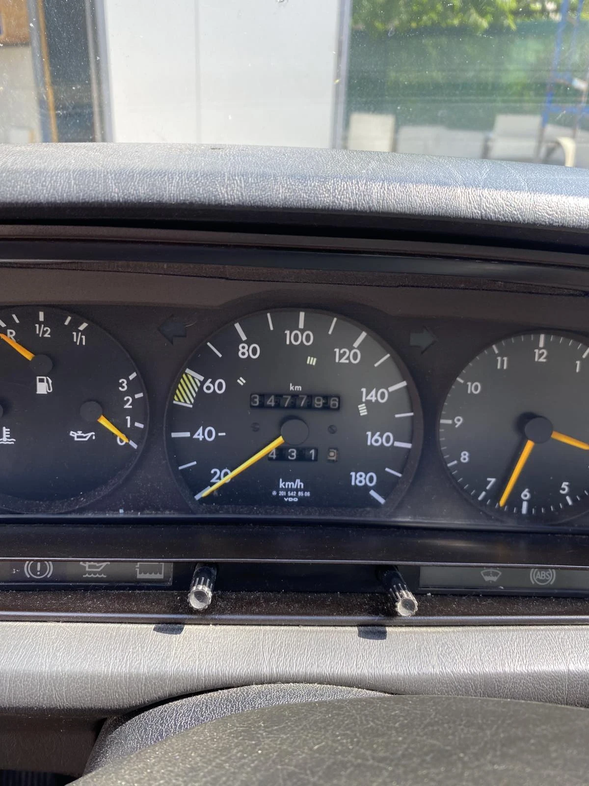 Mercedes-Benz 190, снимка 9 - Автомобили и джипове - 55695505