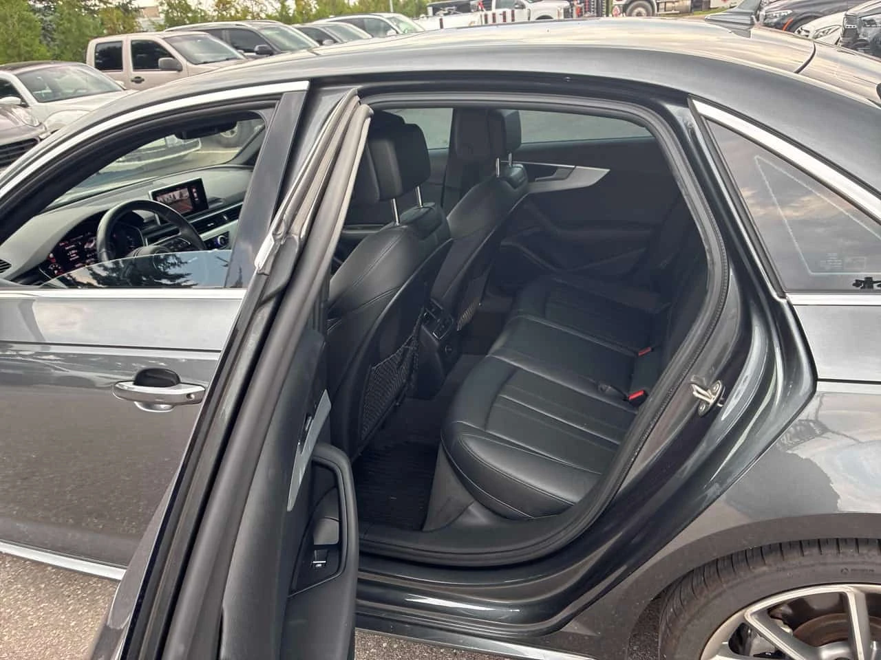Audi A4 * Technik * CARFAX * ОПЦИЯ ЗА ФИНАНСИРАНЕ , снимка 17 - Автомобили и джипове - 55754028
