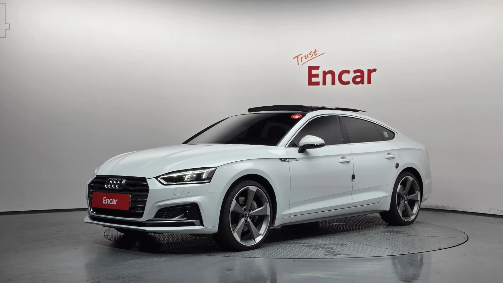 Audi A5 2.0TFSI ' DISTRONIC ' DIGITAL ' ПОДГРЕ