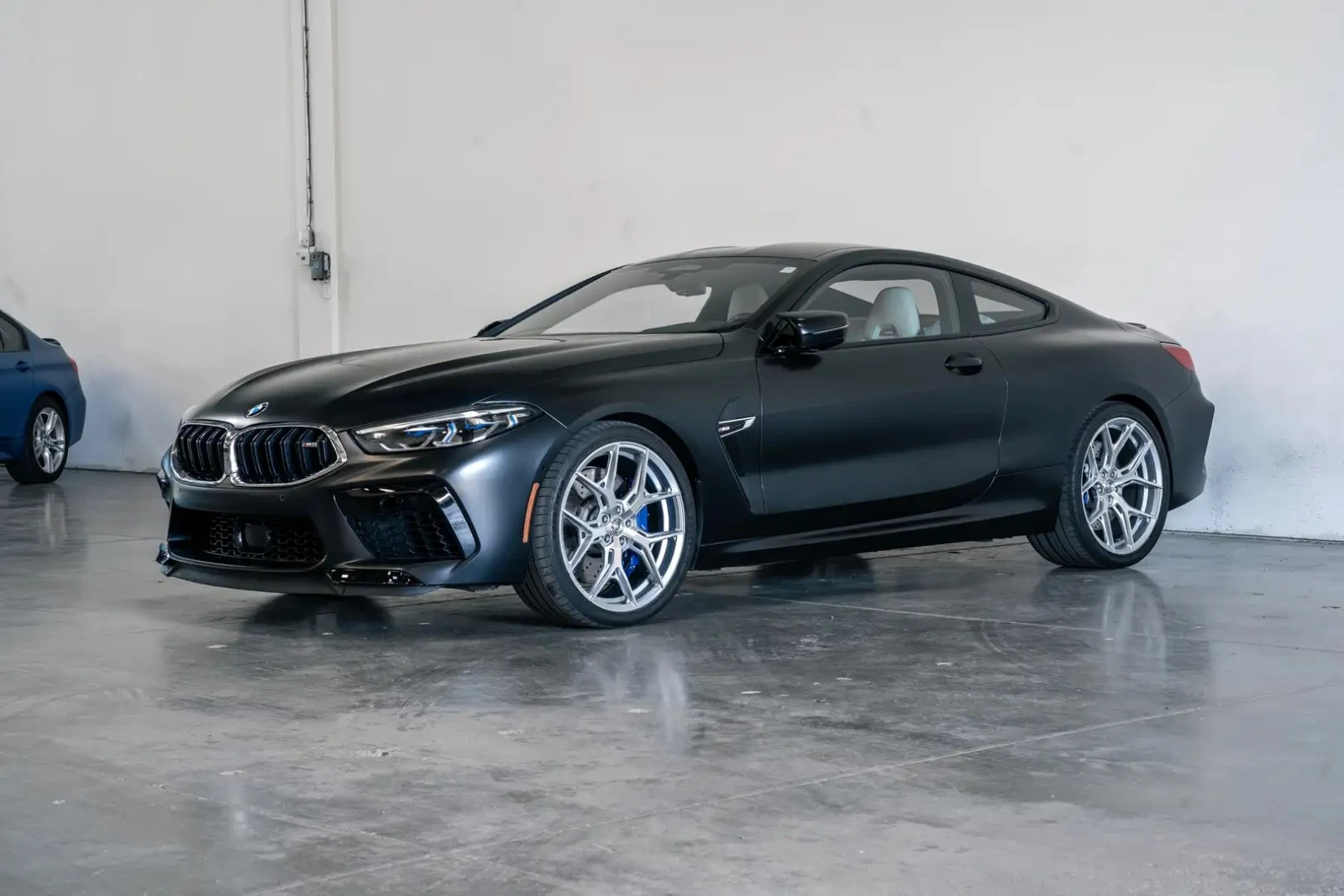 BMW M8 COUPE ЦЕНА ДО БЪЛГАРИЯ АВТОКРЕДИТ