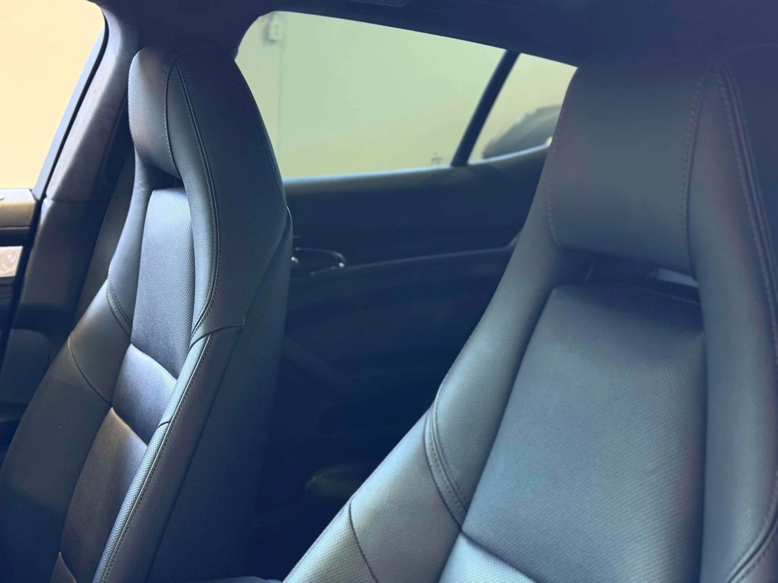 Porsche Panamera * 4dr HB * CARFAX * BOSE, снимка 12 - Автомобили и джипове - 56134296
