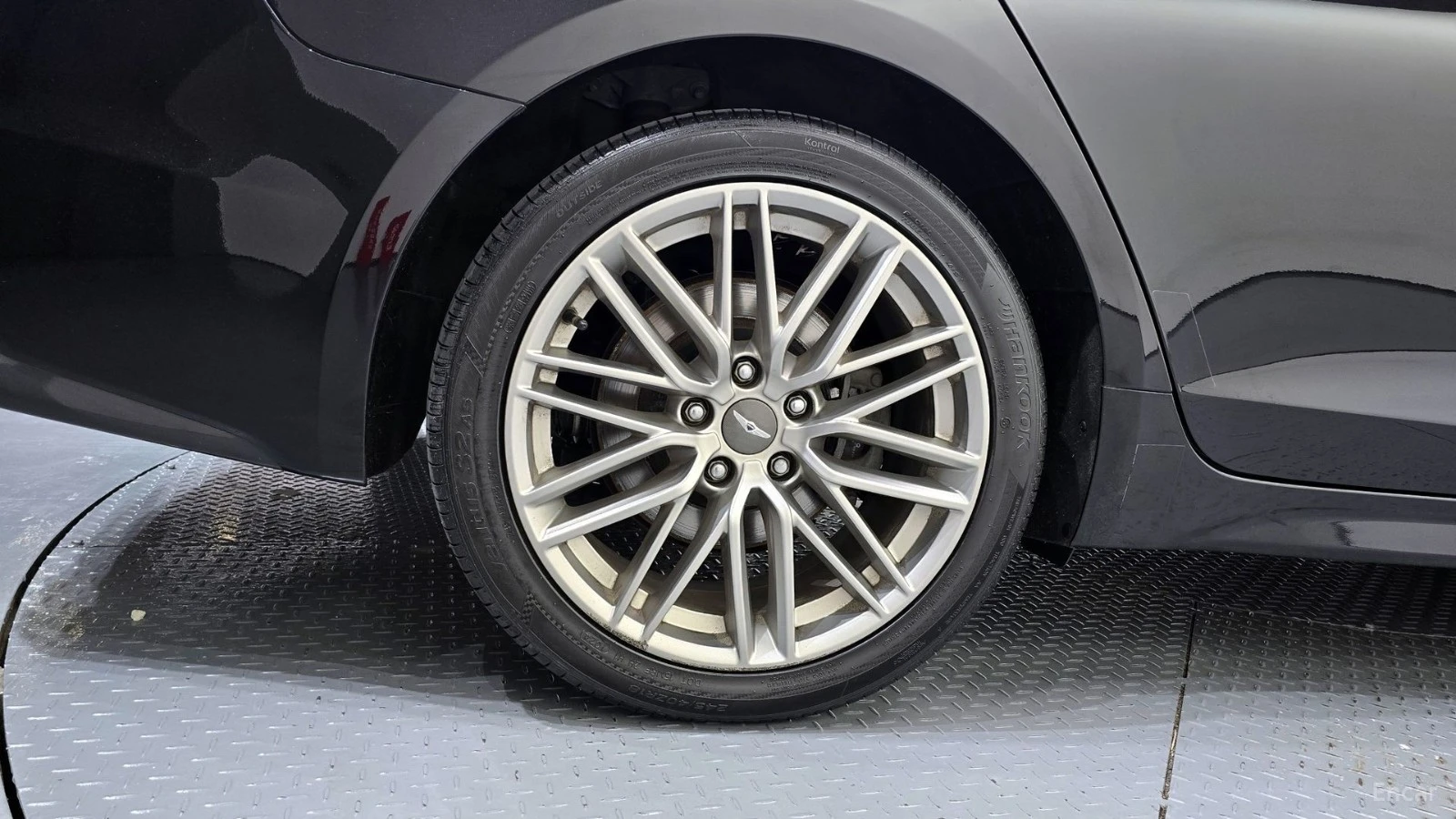 Genesis G70 Elite, снимка 5 - Автомобили и джипове - 56165834