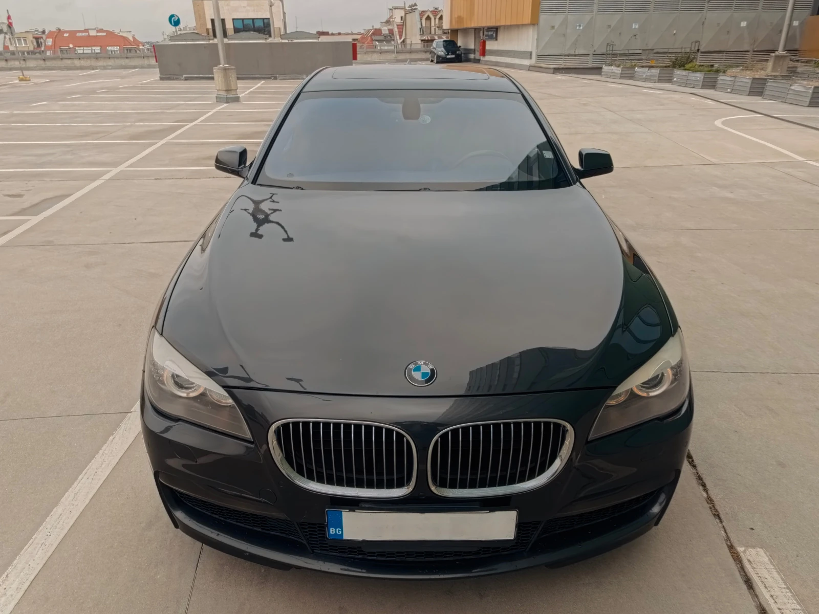 BMW 750 xDrive, снимка 2 - Автомобили и джипове - 56544870
