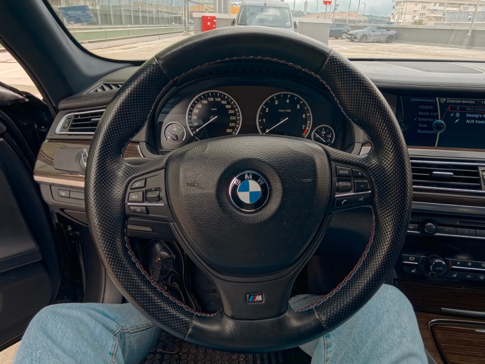 BMW 750 xDrive, снимка 12 - Автомобили и джипове - 56544870