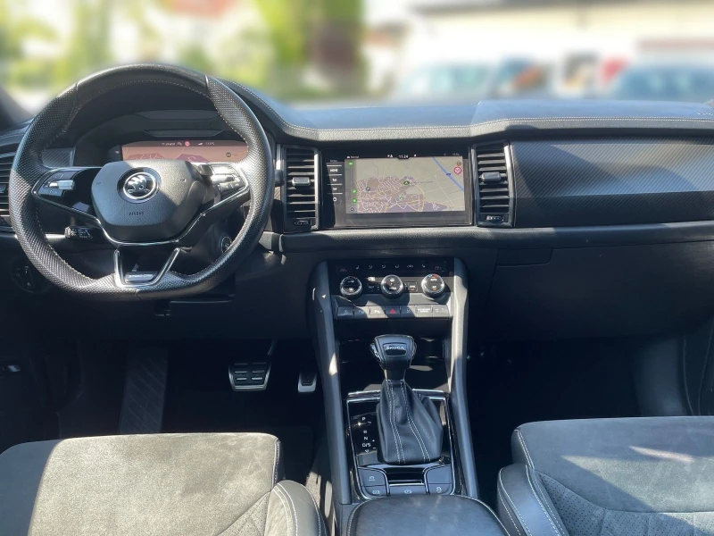 Skoda Kodiaq 2.0TDI/150HP/ST-LINE/MATRIX/NAVI/LED/CAM/MEMO/E154, снимка 12 - Автомобили и джипове - 50361593