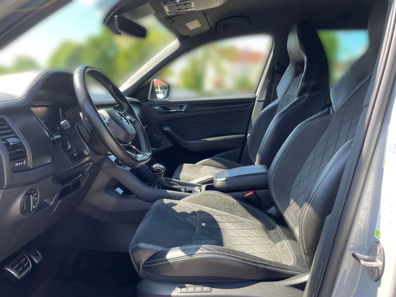 Skoda Kodiaq 2.0TDI/150HP/ST-LINE/MATRIX/NAVI/LED/CAM/MEMO/E154, снимка 8 - Автомобили и джипове - 50361593