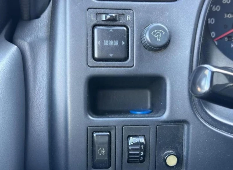 Toyota Rav4 FunCruiser 2.0i-4WD, снимка 10 - Автомобили и джипове - 52273089