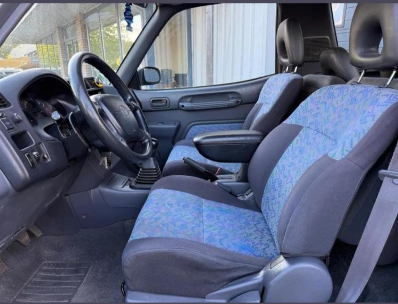 Toyota Rav4 FunCruiser 2.0i-4WD, снимка 13 - Автомобили и джипове - 52273089