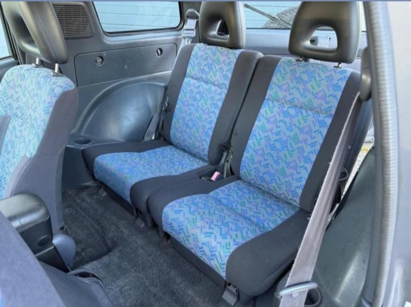 Toyota Rav4 FunCruiser 2.0i-4WD, снимка 15 - Автомобили и джипове - 52273089