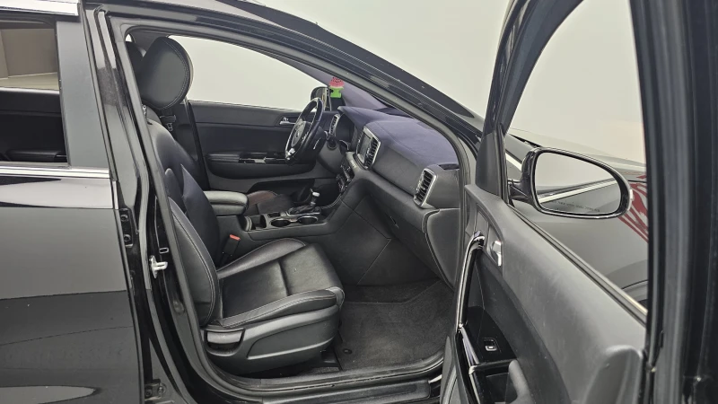 Kia Sportage 2.0 2WD PRESTIGE autogeorge.com, снимка 9 - Автомобили и джипове - 52176551