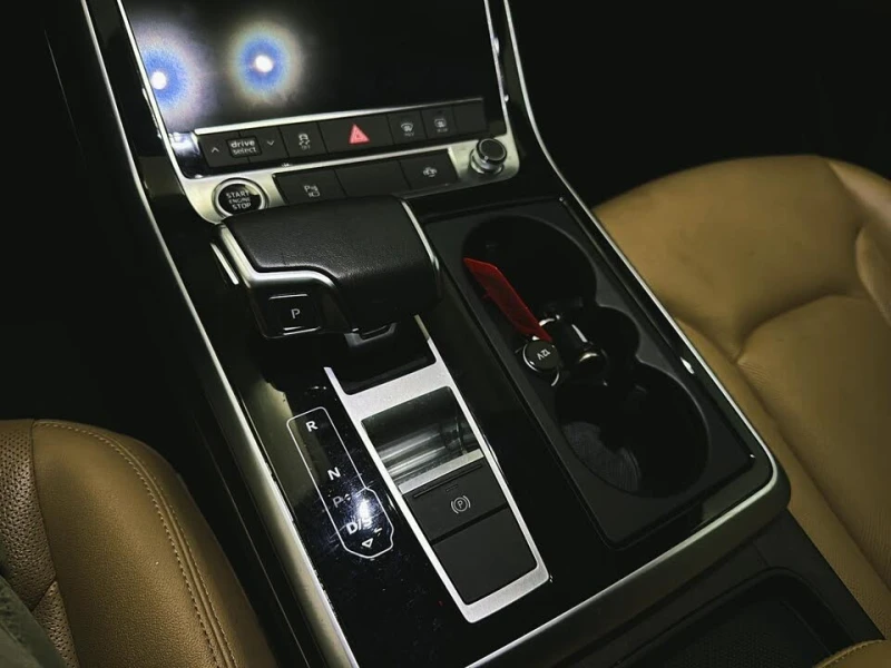 Audi Q8 quattro AWD* АвтоКредит* ЦЕНА ДО БГ* , снимка 10 - Автомобили и джипове - 52842380