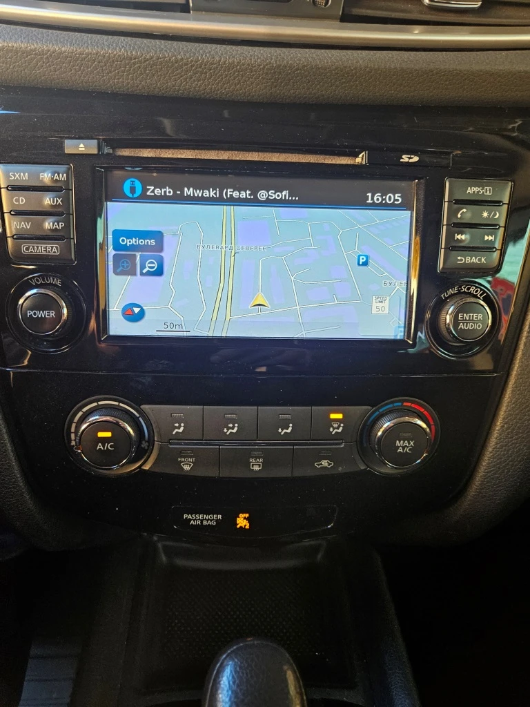 Nissan Rogue, снимка 11 - Автомобили и джипове - 52489589