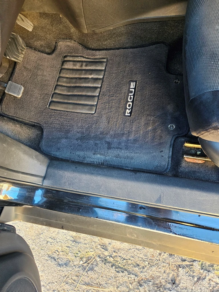 Nissan Rogue, снимка 10 - Автомобили и джипове - 52489589