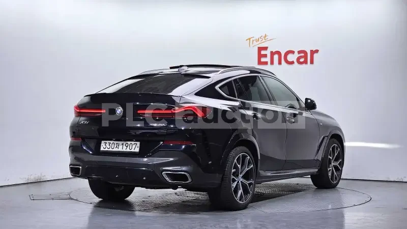BMW X6 М sport* АВТОКРЕДИТ-БЕЗ ПЪРВОНАЧАЛНА ВНОСКА, снимка 2 - Автомобили и джипове - 54550433