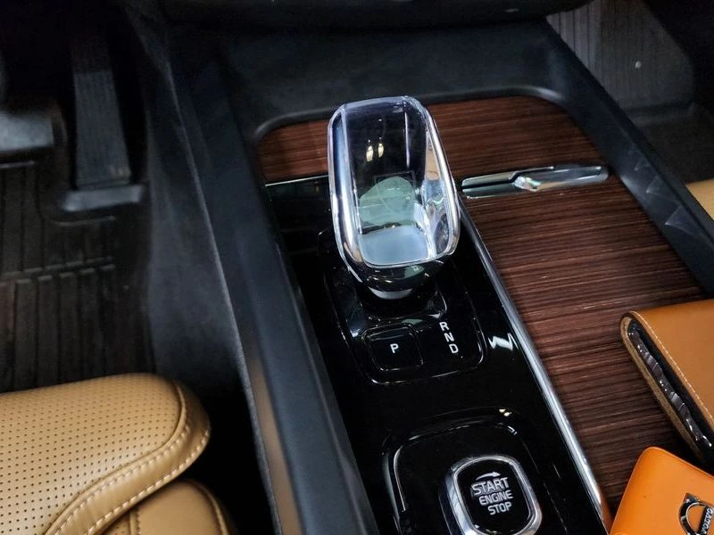 Volvo XC60 2.0 247 hp Automatic, снимка 9 - Автомобили и джипове - 55804971