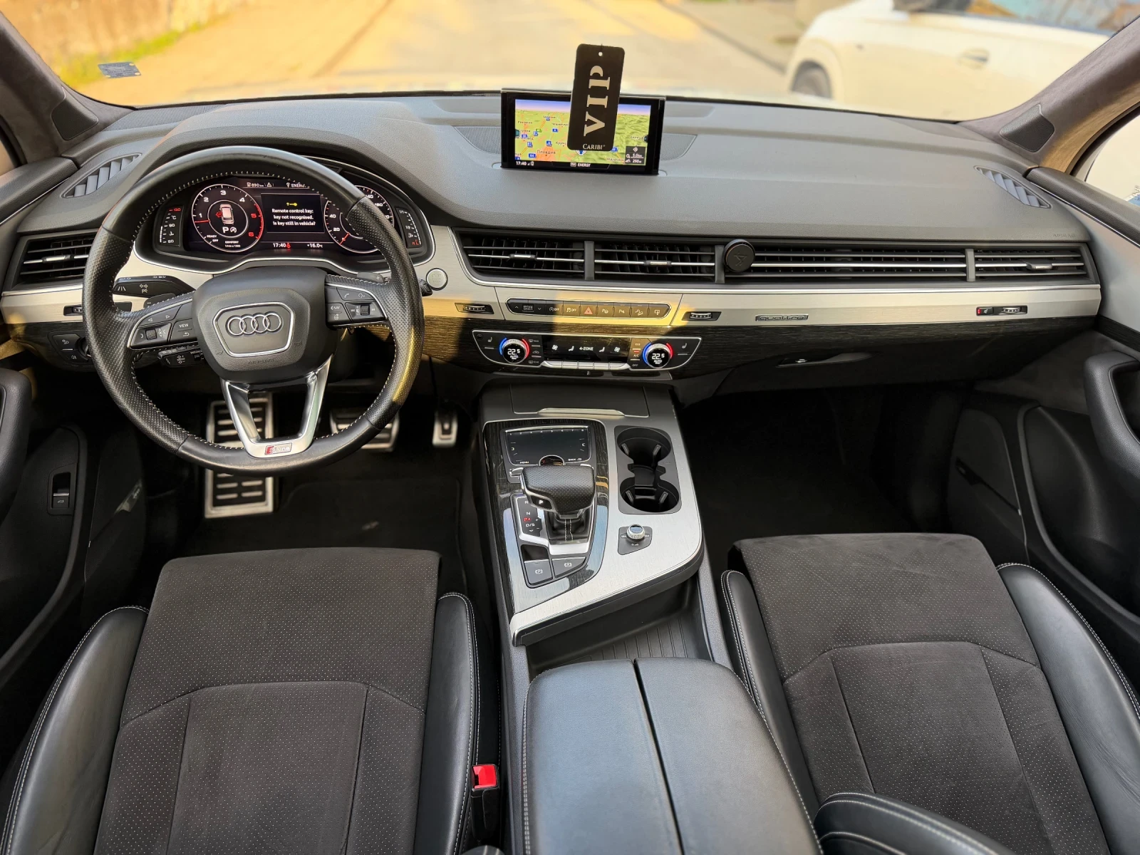 Audi Q7 S LINE , снимка 14 - Автомобили и джипове - 54030429